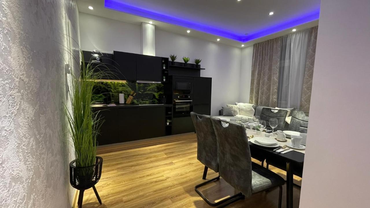 D&D Schonbrunner Deluxe Apartment Vienna Exterior photo