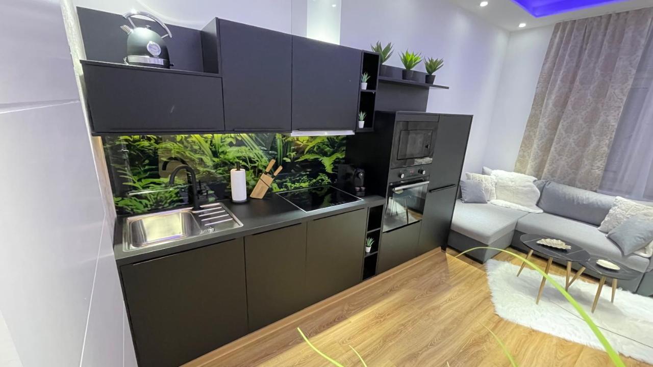 D&D Schonbrunner Deluxe Apartment Vienna Exterior photo
