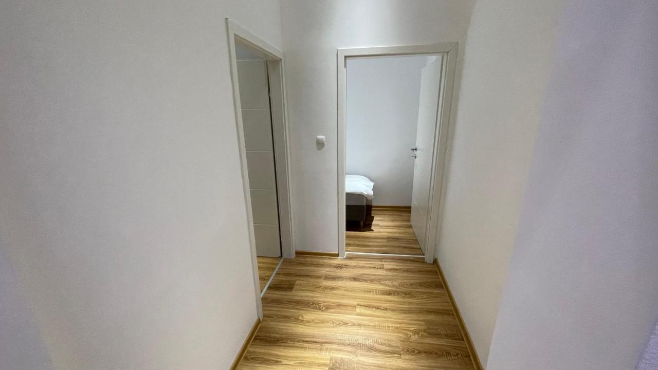 D&D Schonbrunner Deluxe Apartment Vienna Exterior photo